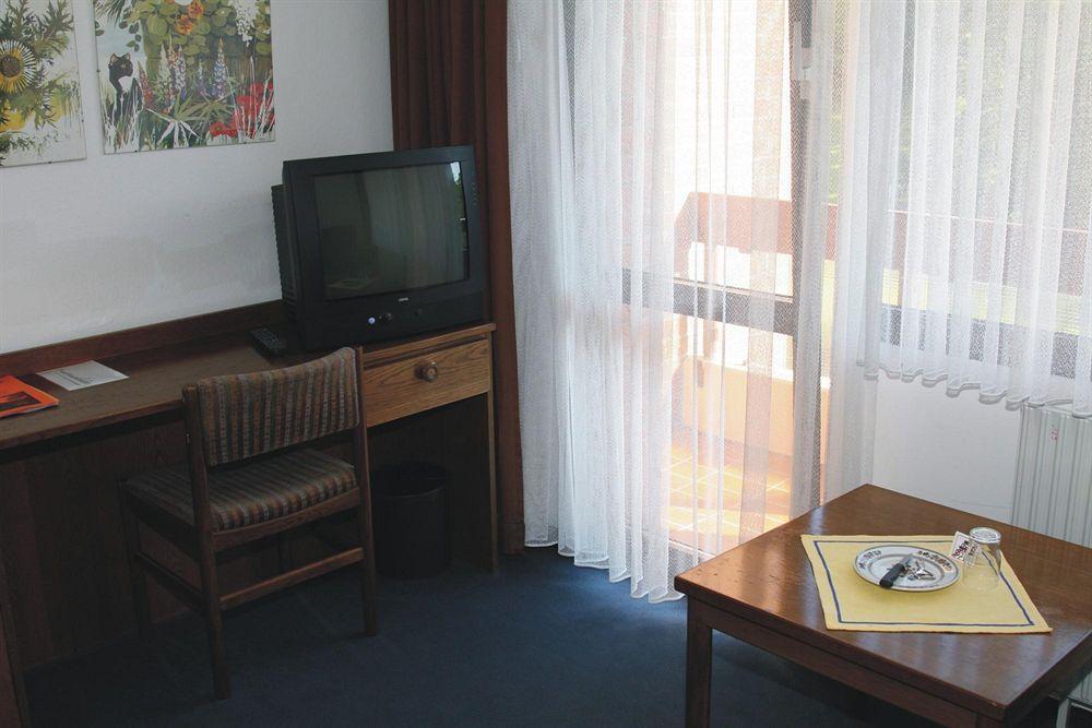 فندق Niddaفي  هاوس آم لاند جرافينتايش الغرفة الصورة