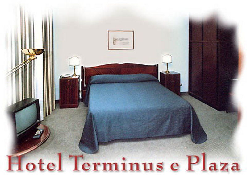 بيزا Hotel Terminus & Plaza الغرفة الصورة
