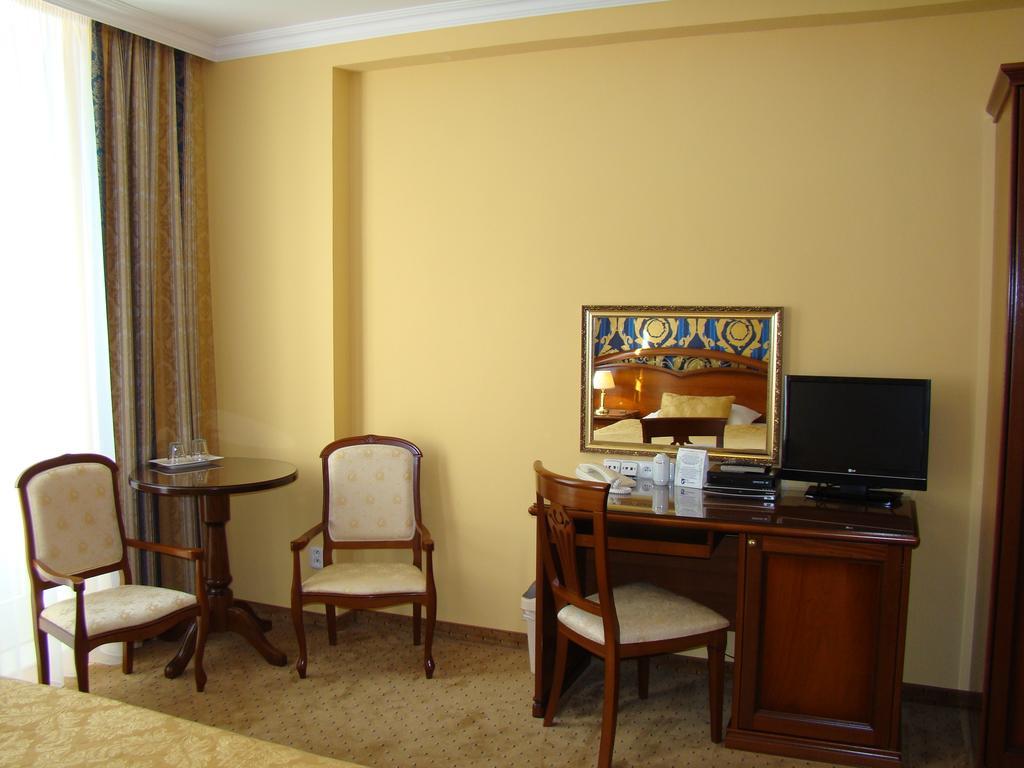 فندق كارلوفي فاريفي  فندق سانت بطرسبرغ المظهر الخارجي الصورة