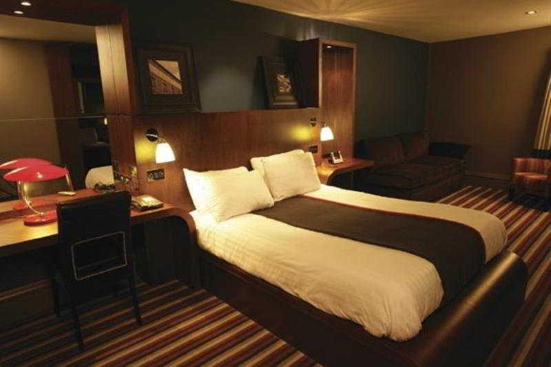 فندق فندق فيليدج بورنماوث الغرفة الصورة