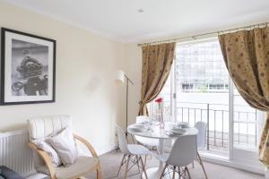 لندن Earls Court / West Kensington - 2 Bedroom Apartment With Private Balcony المظهر الخارجي الصورة