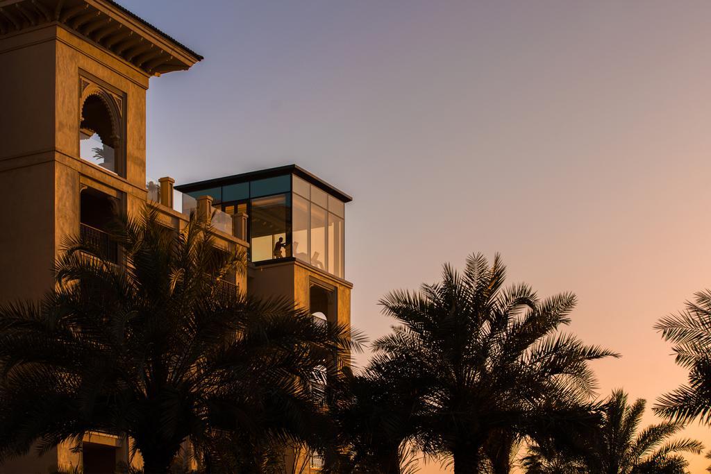 منتجع فور سيزونز دبي في جميرا بيتش المظهر الخارجي الصورة