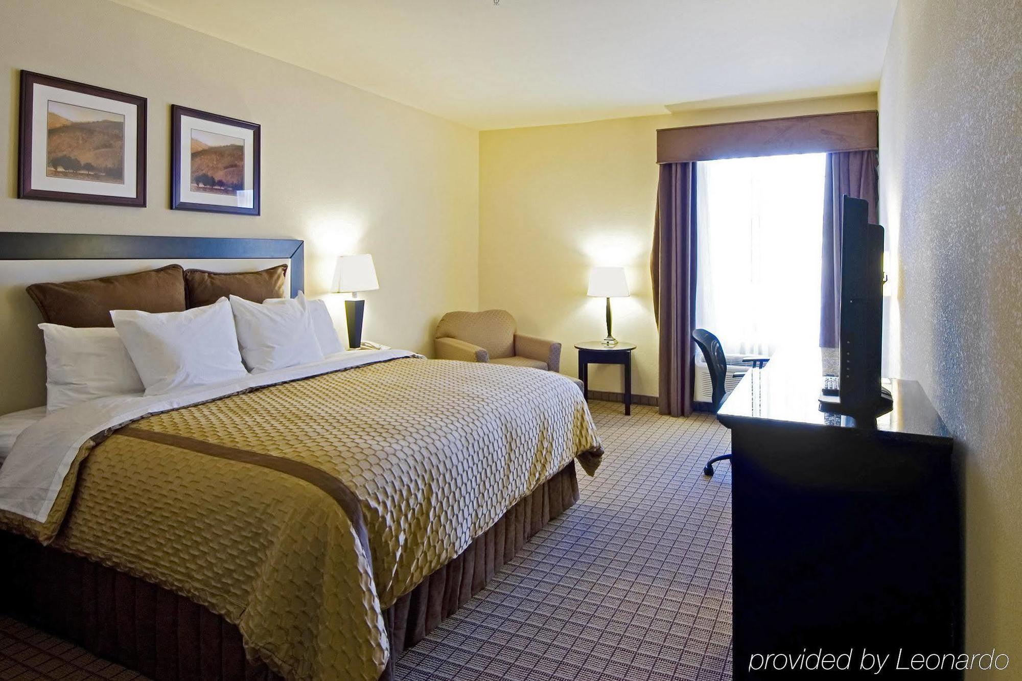 نورمان Express Inn & Suites الغرفة الصورة
