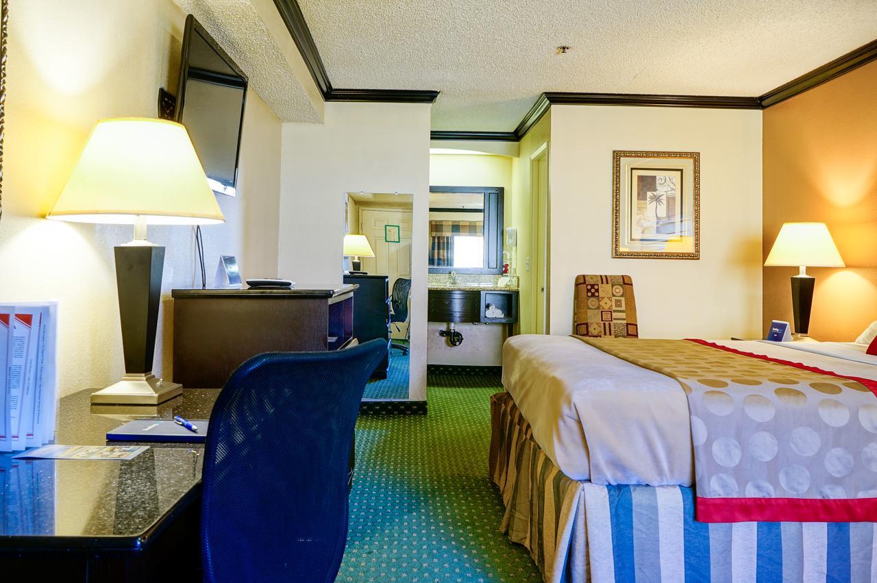فندق أونتاريو، كاليفورنيافي  رامادا باي ويندام أونتاريو الغرفة الصورة