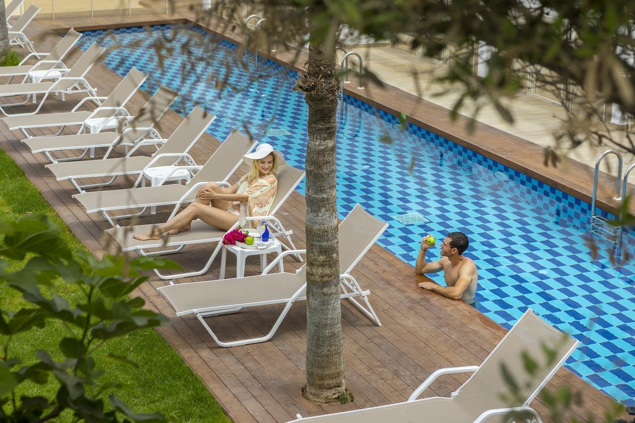 بافوس Leonardo Laura Beach & Splash Resort المظهر الخارجي الصورة