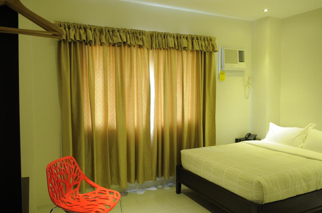 Davao City Midori Inn الغرفة الصورة