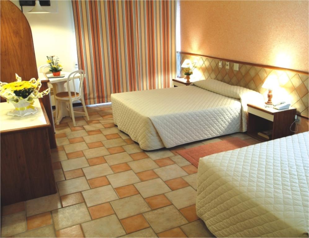 فندق Florianópolisفي  Ingleses Express الغرفة الصورة