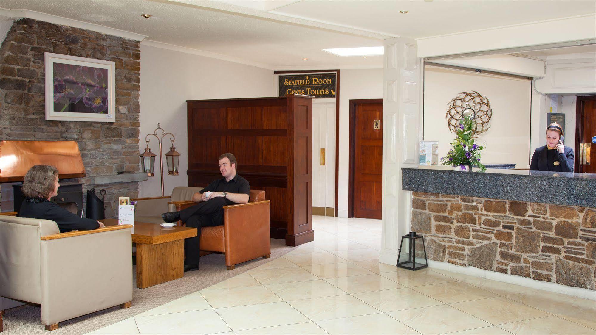 فندق بانتريفي  ويستلودج هوتل آند بوندولج كوتيجيز المظهر الخارجي الصورة