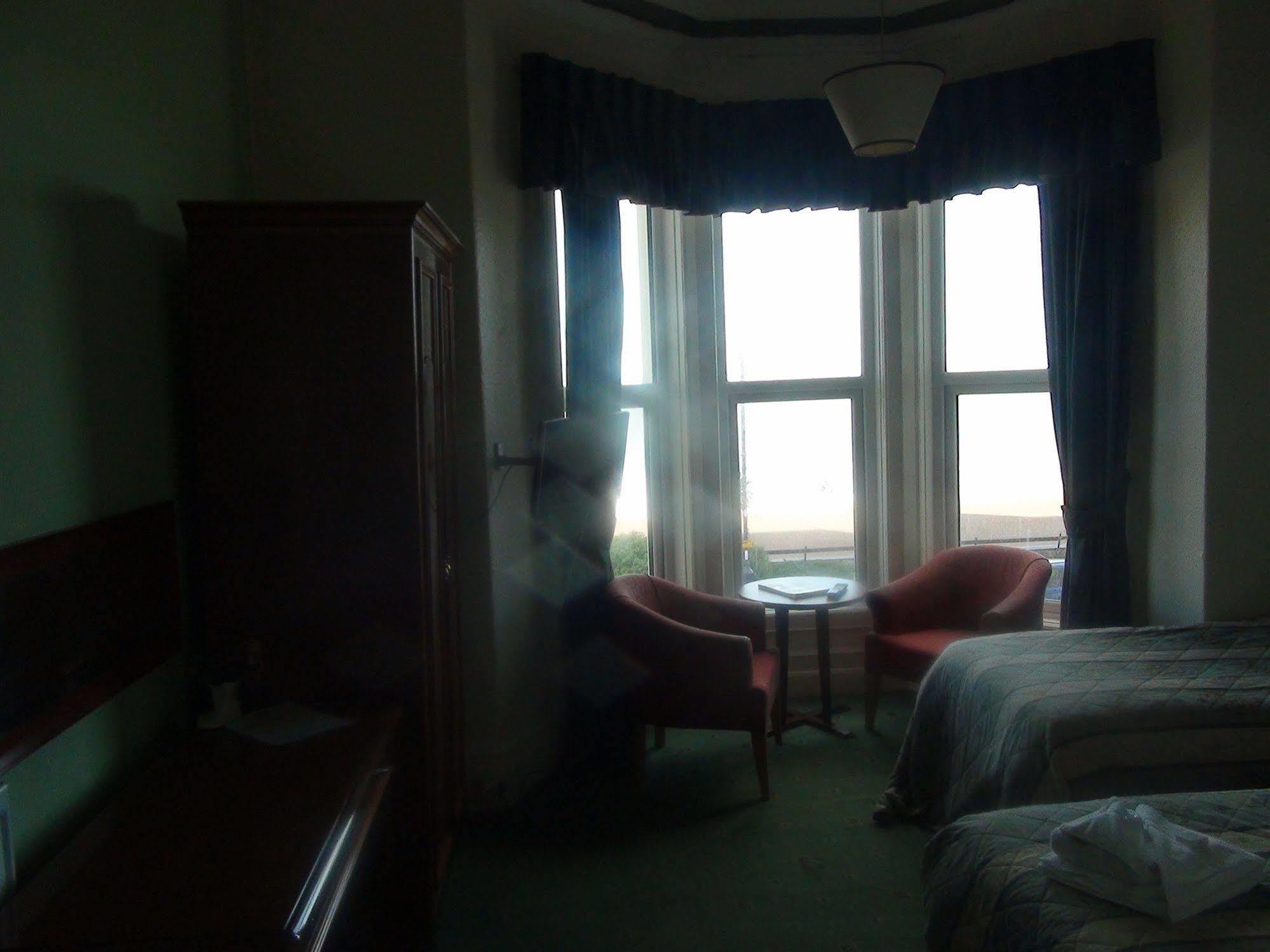 فندق لاندودنوفي  فندق فور ساينتس بريج واي دون المظهر الخارجي الصورة