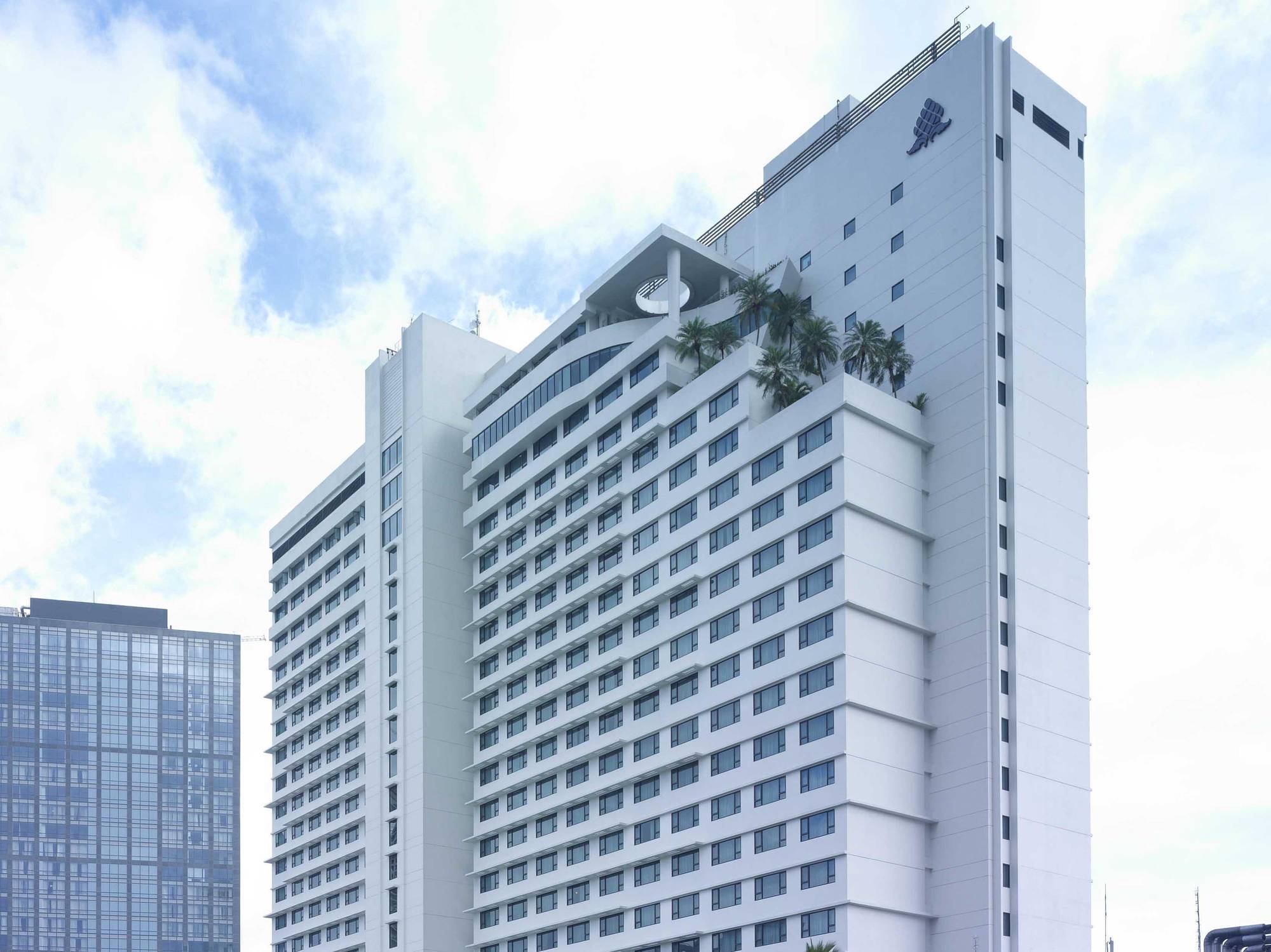فندق فندق نيو وورلد ماكاتي، مانيلا المظهر الخارجي الصورة