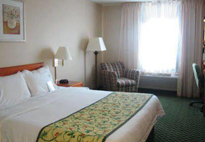 فندق سيتاكفي  فيرفيلد إن مطار سياتل سي-تاك الغرفة الصورة