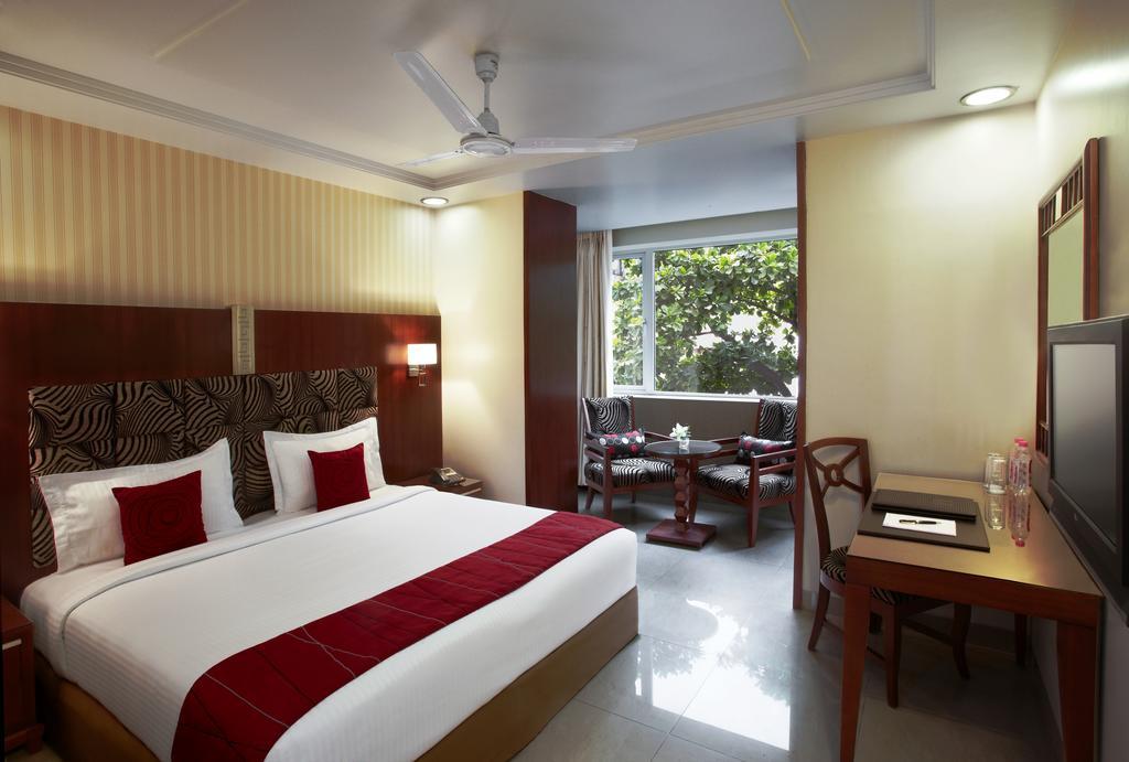 فندق مومبايفي  فندق سوبا بالاس الغرفة الصورة