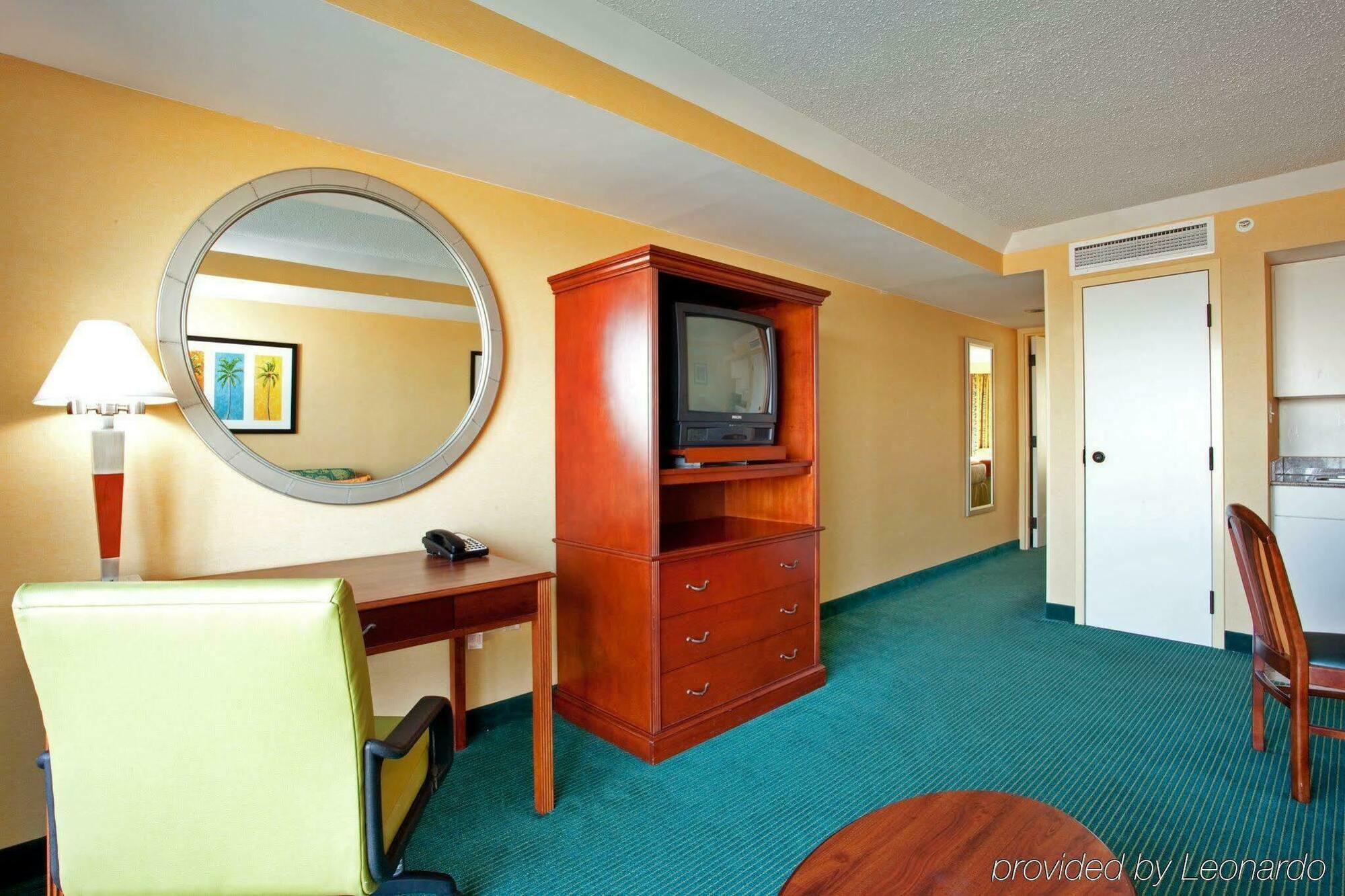 فندق فندق وأجنحة هوليداي إن إكسبريس فيرجينيا بيتش أوشن فرنت الغرفة الصورة