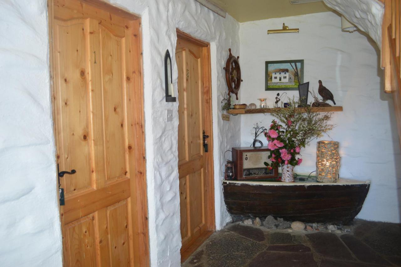 كينمير Lissyclearig Thatched Cottage الغرفة الصورة