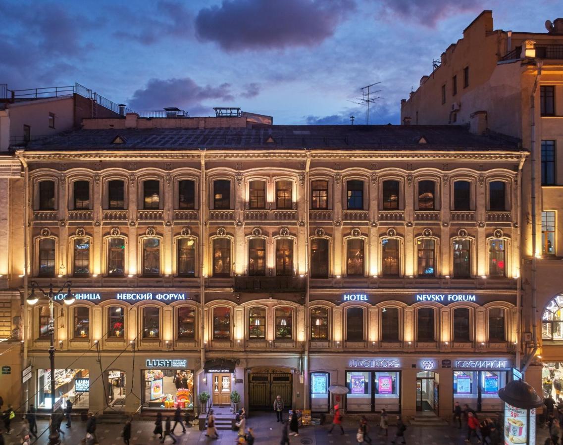 فندق سانت بطرسبرغفي  فندق نيفسكي فورام المظهر الخارجي الصورة