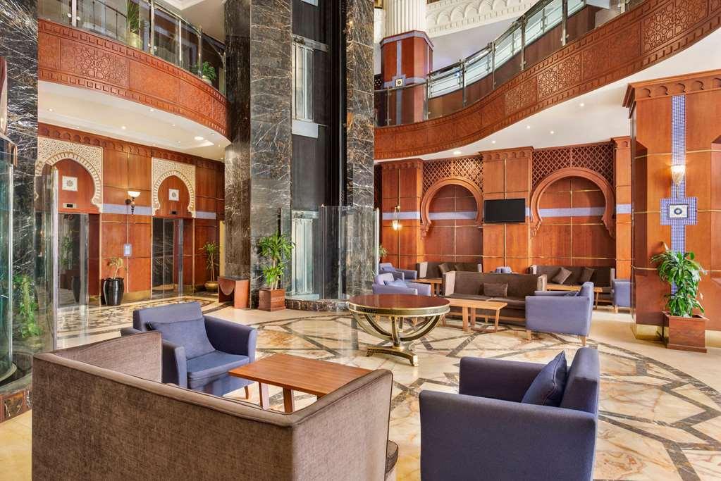 فندق المدينة المنورةفي  Ramada Madinah Al Hamra المظهر الداخلي الصورة