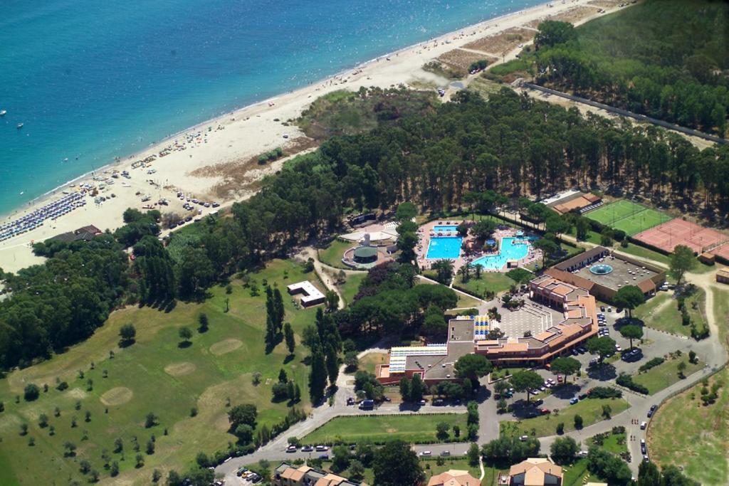 سانت اندريا ابوستولو ديلو اونيو Villaggio Santandrea Resort المظهر الخارجي الصورة