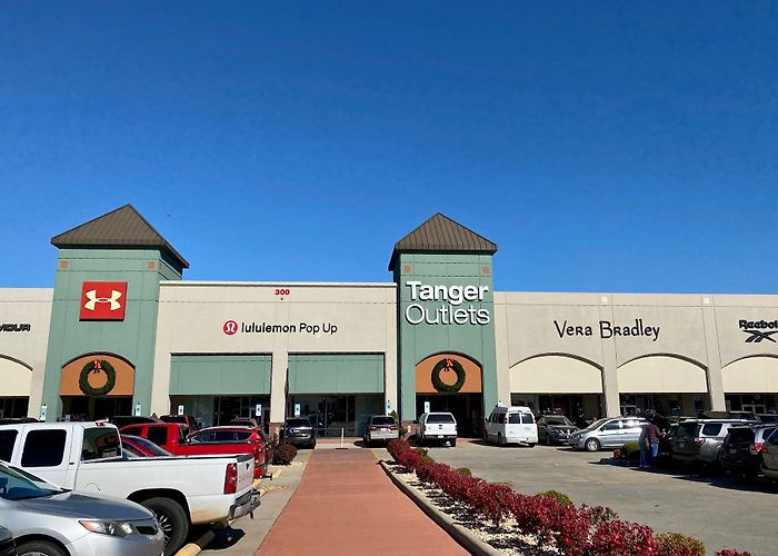 Tanger Outlets Branson photo