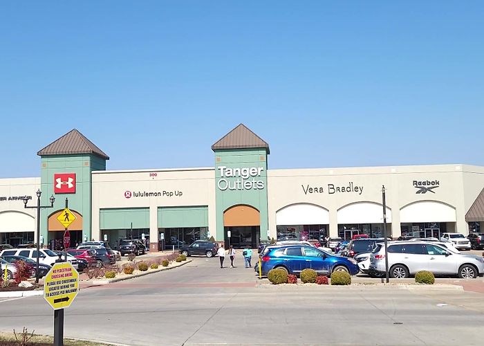 Tanger Outlets Branson photo