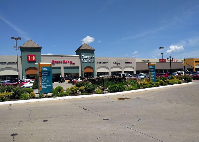 Tanger Outlets Branson photo
