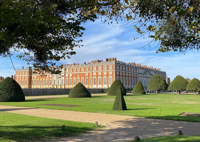 Hampton Court Palace photo
