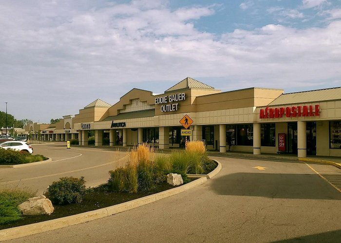 Fashion Outlets of Niagara Falls photo