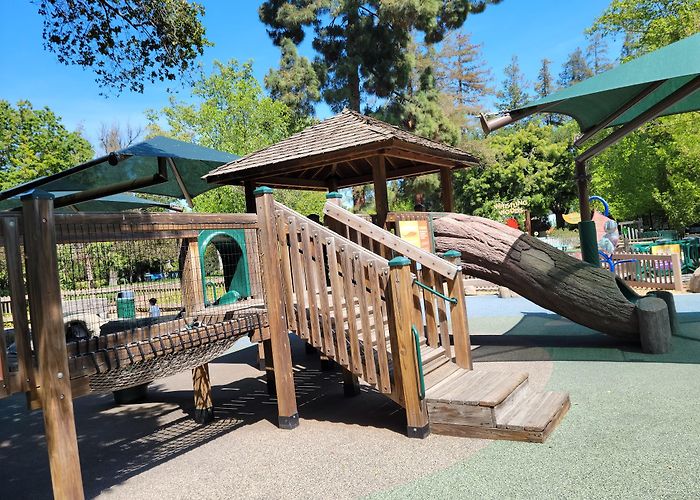 Happy Hollow Park and Zoo photo