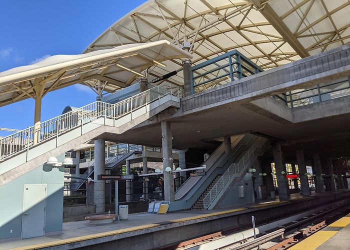 BART - Millbrae Station photo