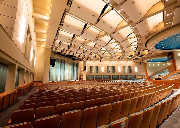 Minneapolis Convention Center photo