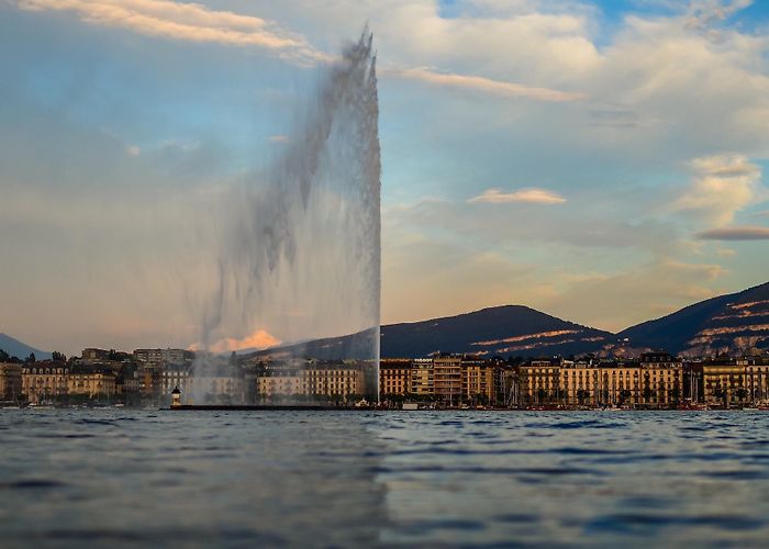 Jet d'Eau World Neglected Tropical Diseases Day: the Jet d'eau de Genève ... photo