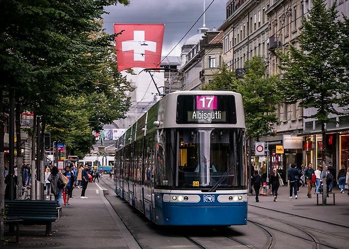 Bahnhofstrasse Bahnhofstrasse – Zurich's Shopping Boulevard | zuerich.com photo