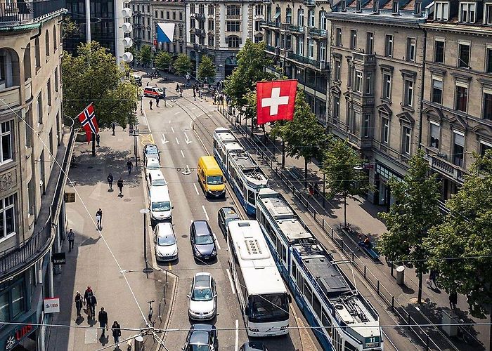 Bahnhofstrasse Bahnhofstrasse – Zurich's Shopping Boulevard | zuerich.com photo