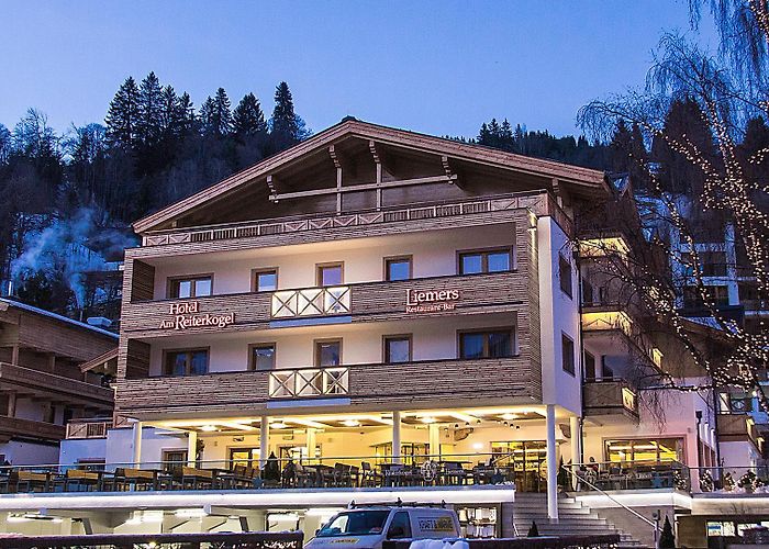 Reiterkogelbahn Willkommen im Hotel Reiterkogel **** in Saalbach Hinterglemm photo