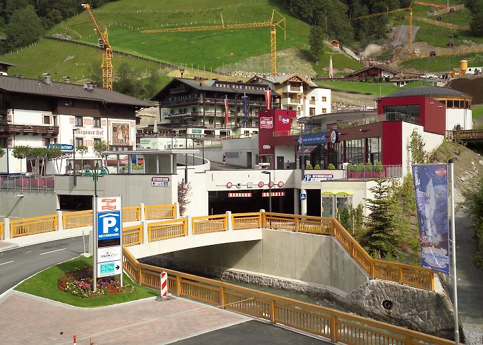 Reiterkogelbahn Parkgarage Reiterkogel | Infrastructure in Saalbach Hinterglemm photo