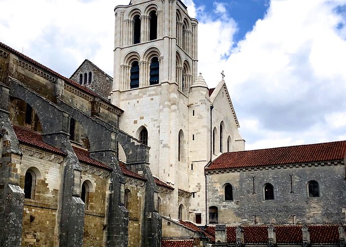 Basilique Sainte Marie-Madeleine Vezelay Abbey Tours - Book Now | Expedia photo