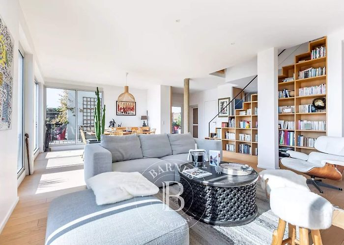 Louis Vuitton Foundation Apartment for seasonal rental 2 Bedrooms 1119 sq ft Neuilly-sur ... photo