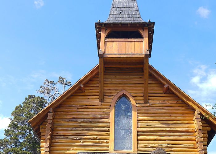 Capilla de San Eduardo Circuito Chico | Sinclair 3168 photo