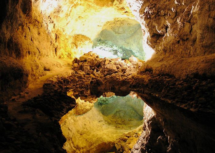 La Cueva de los Verdes Cueva de los Verdes - LanzaroteGuide.com photo