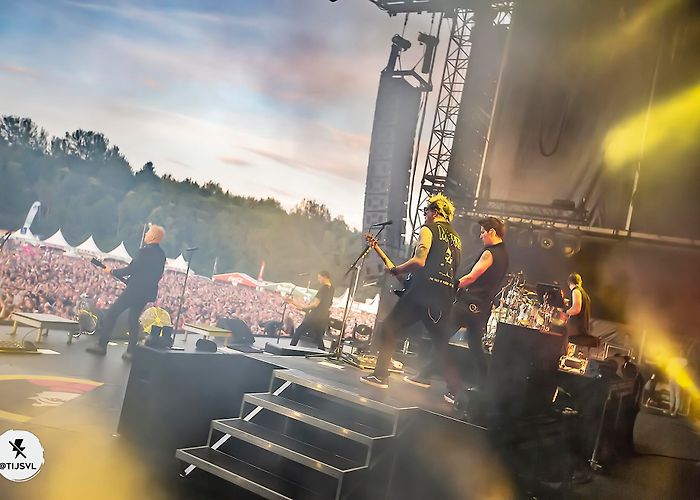 Megaland Photos photo