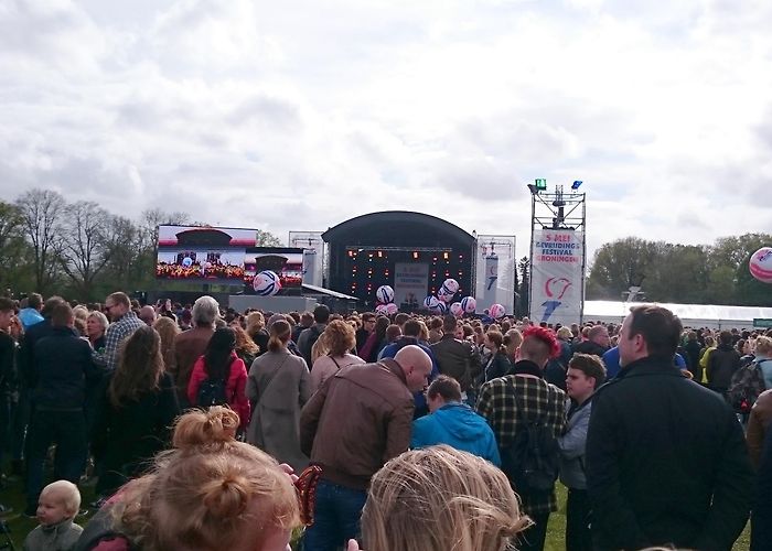 IJsbaan Hennie Koersbaan Grunobuurt - ALLE NIEUWS photo