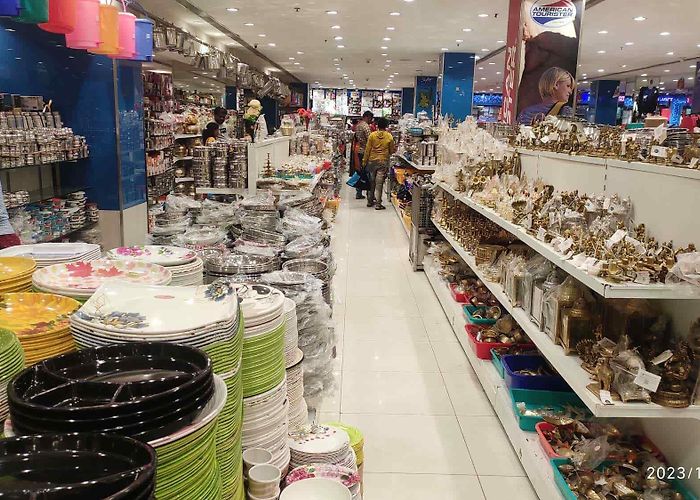 T. Nagar Saravana Stores in T Nagar,Chennai - Best Electronic Goods ... photo