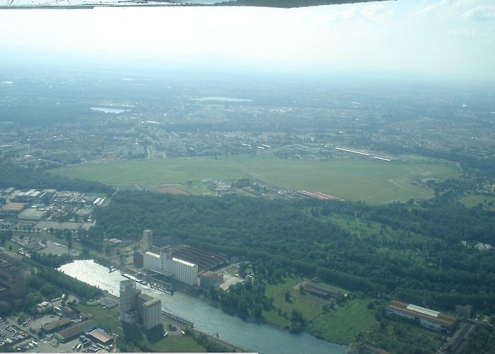 Strasbourg-Neuhof Strasbourg Neuhof Airport, Strasbourg France (LFGC) Photo photo