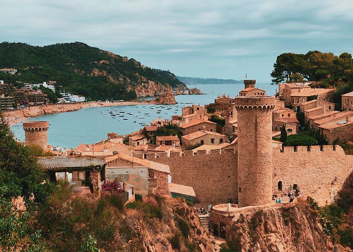 Museo Municipal de Tossa de Mar Tossa de Mar, Catalunya, view from the old town : r/travel photo