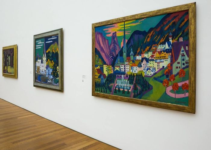 Heimatmuseum Kirchner Museum Davos: Helvetia supports digitisation | Helvetia.ch photo