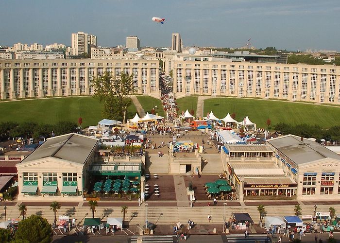 Esplanade de l'Europe Antigone des associations -Place de l'Europe à Montpellier photo
