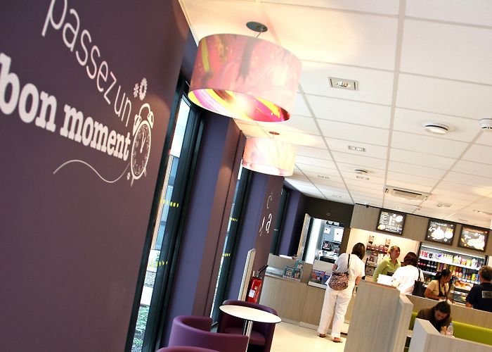 IUCT Oncopole Catering services and means of communication - Institut ... photo