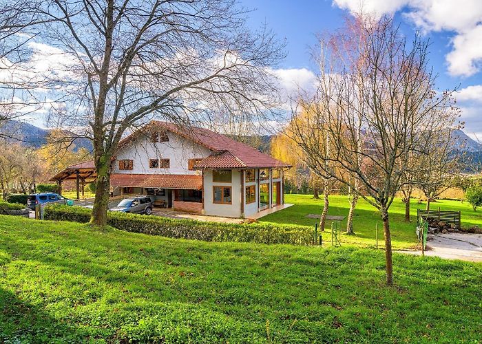 Ecomuseo de la Sal Alquileres vacacionales en Alto Deva, País Vasco: casas de ... photo