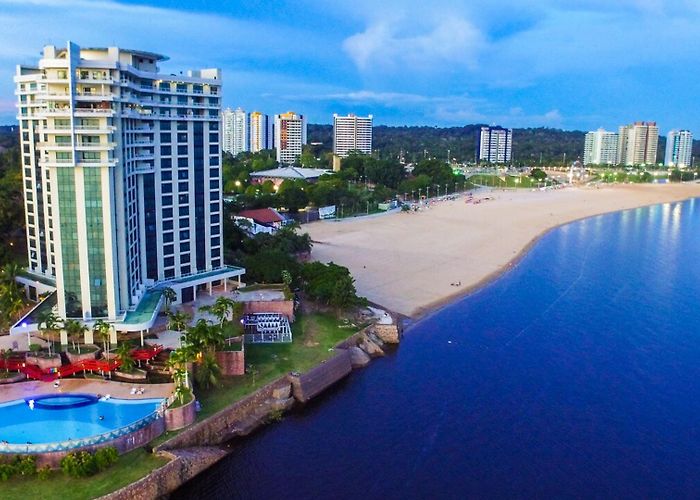 Ponta negra Wyndham Garden Manaus, Ponta Negra : hotel during the day - Dayuse.com photo