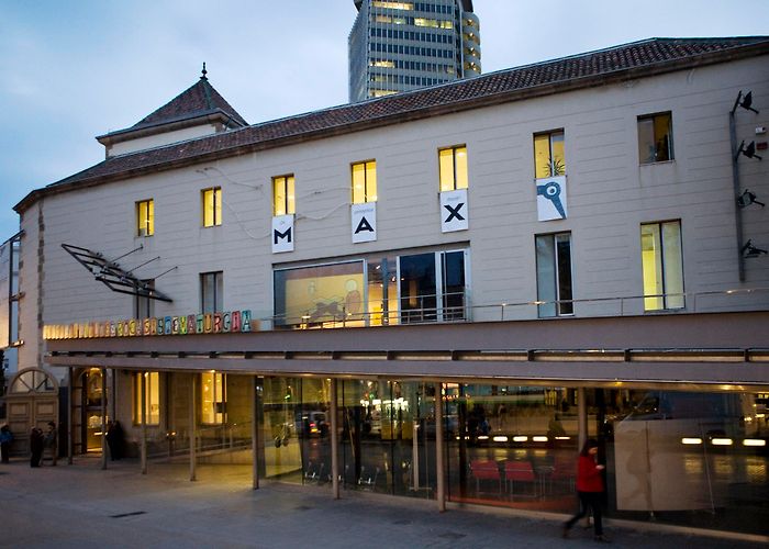 Arts Santa Mònica Музей Arts de Santa Monica - Барселона Путеводитель Happyinspain photo