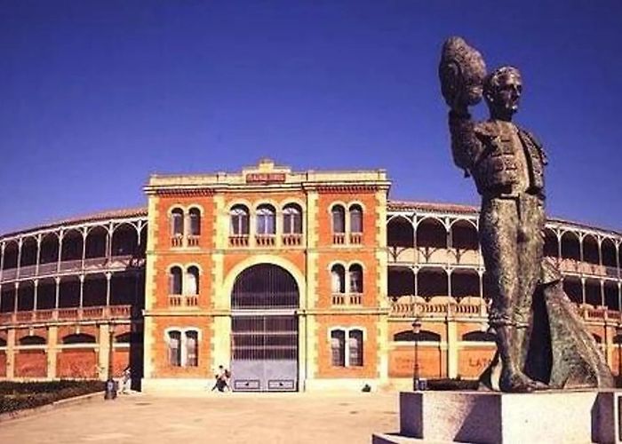 Plaza de toros La Glorieta Salamanca: una feria con toros locales, doblete de Morante y figuras photo